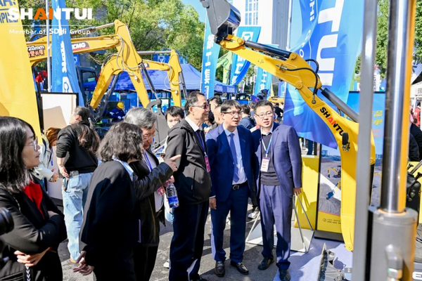 a1d1da8618744bb8aa4ea7697b2a1b8b